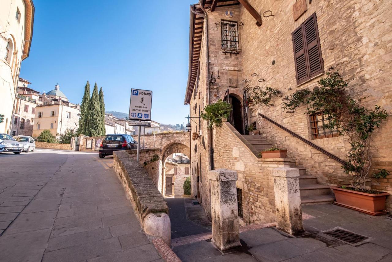 Casa Spagnoli أسيسي المظهر الخارجي الصورة